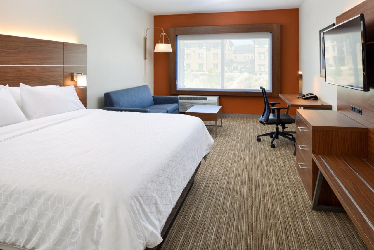 Holiday Inn Express & Suites - Elko By Ihg Exteriör bild