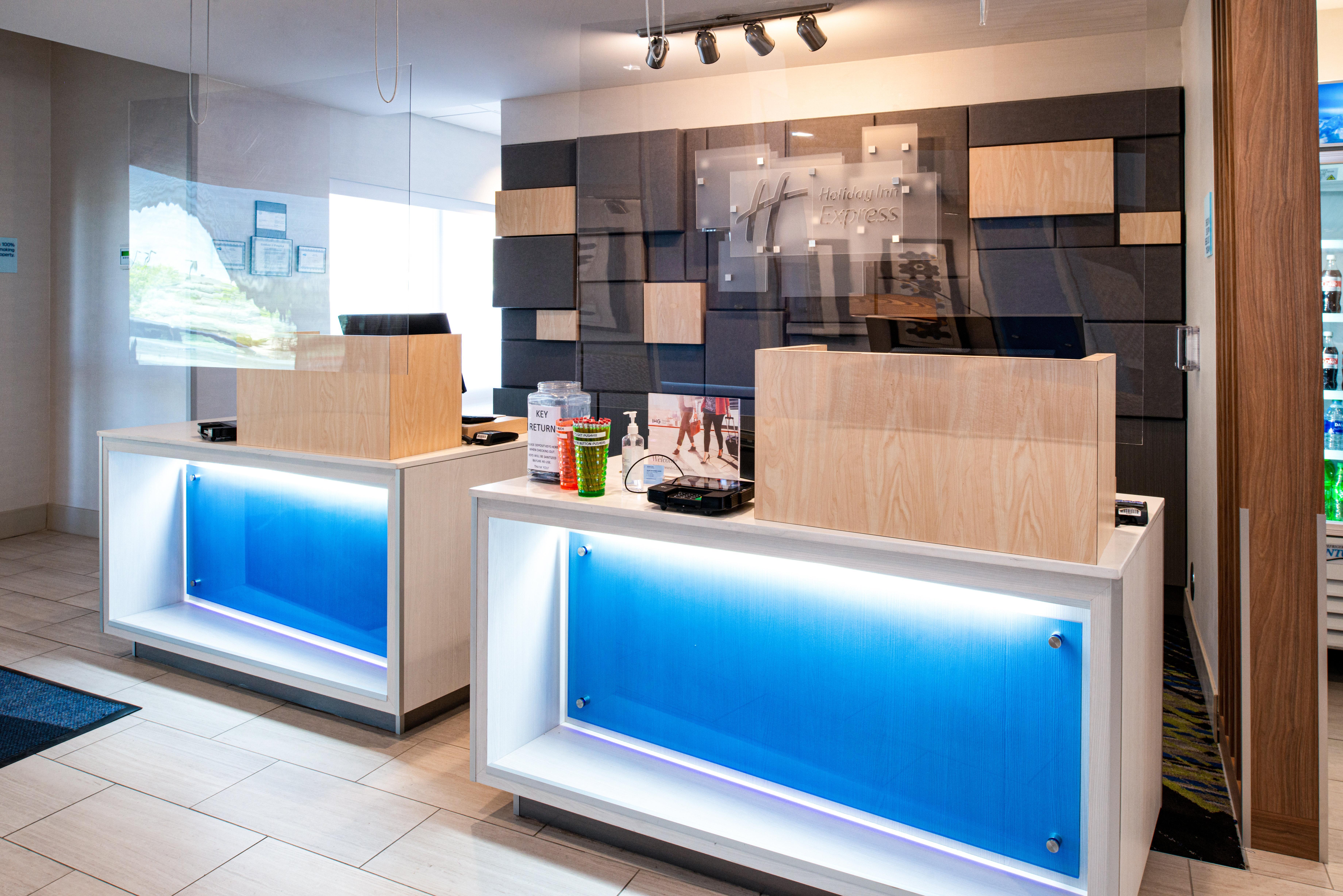 Holiday Inn Express & Suites - Elko By Ihg Exteriör bild