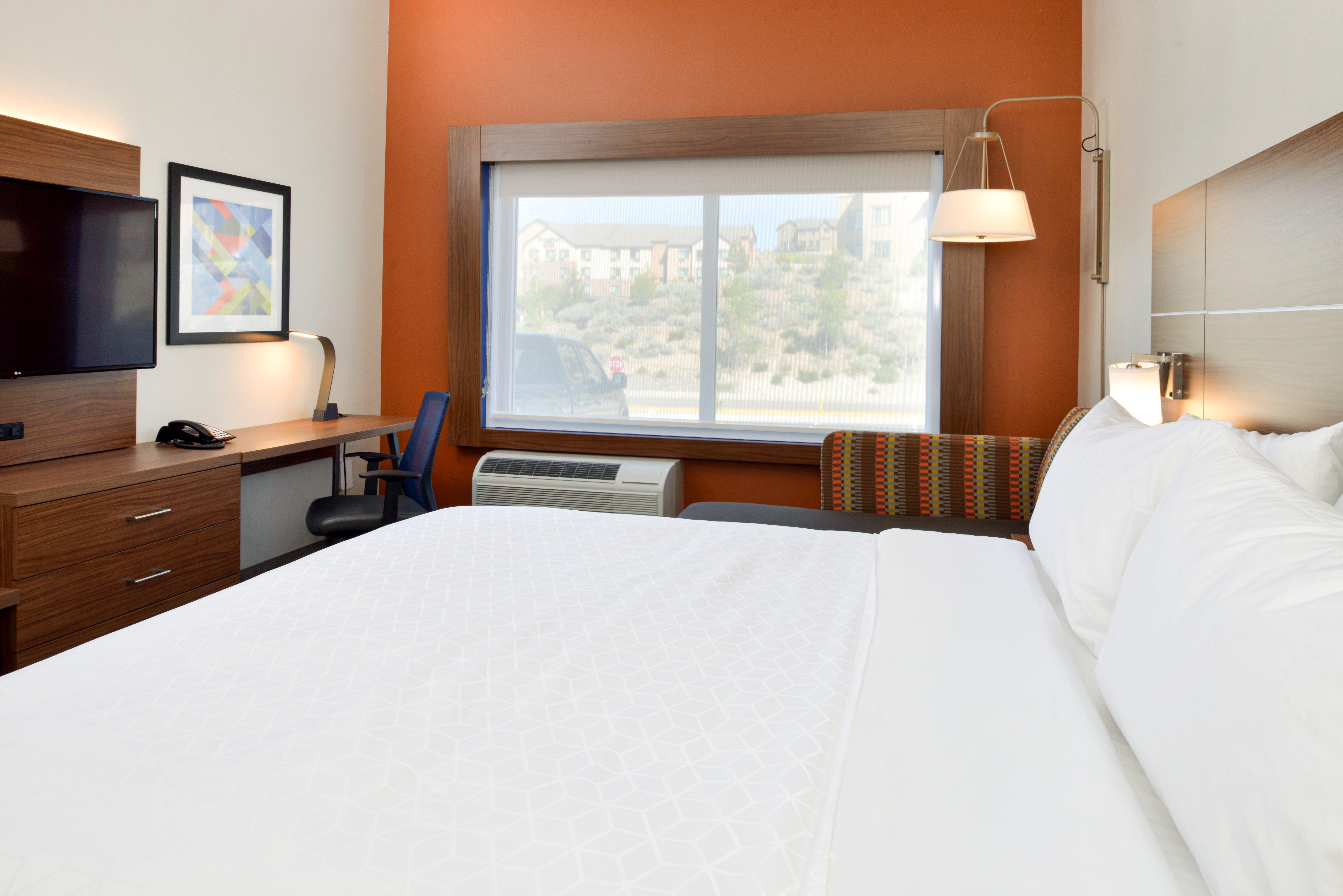 Holiday Inn Express & Suites - Elko By Ihg Exteriör bild