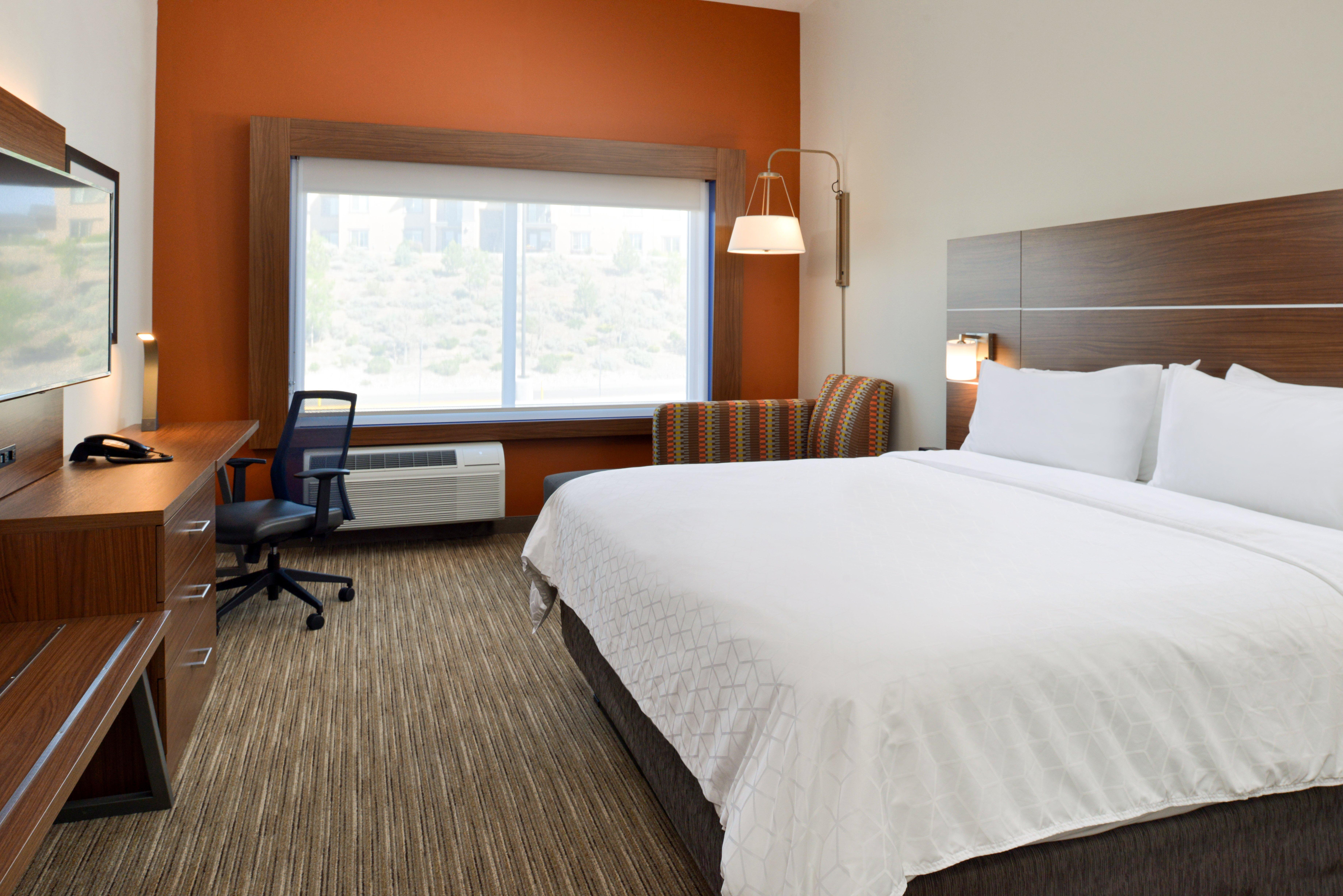 Holiday Inn Express & Suites - Elko By Ihg Exteriör bild