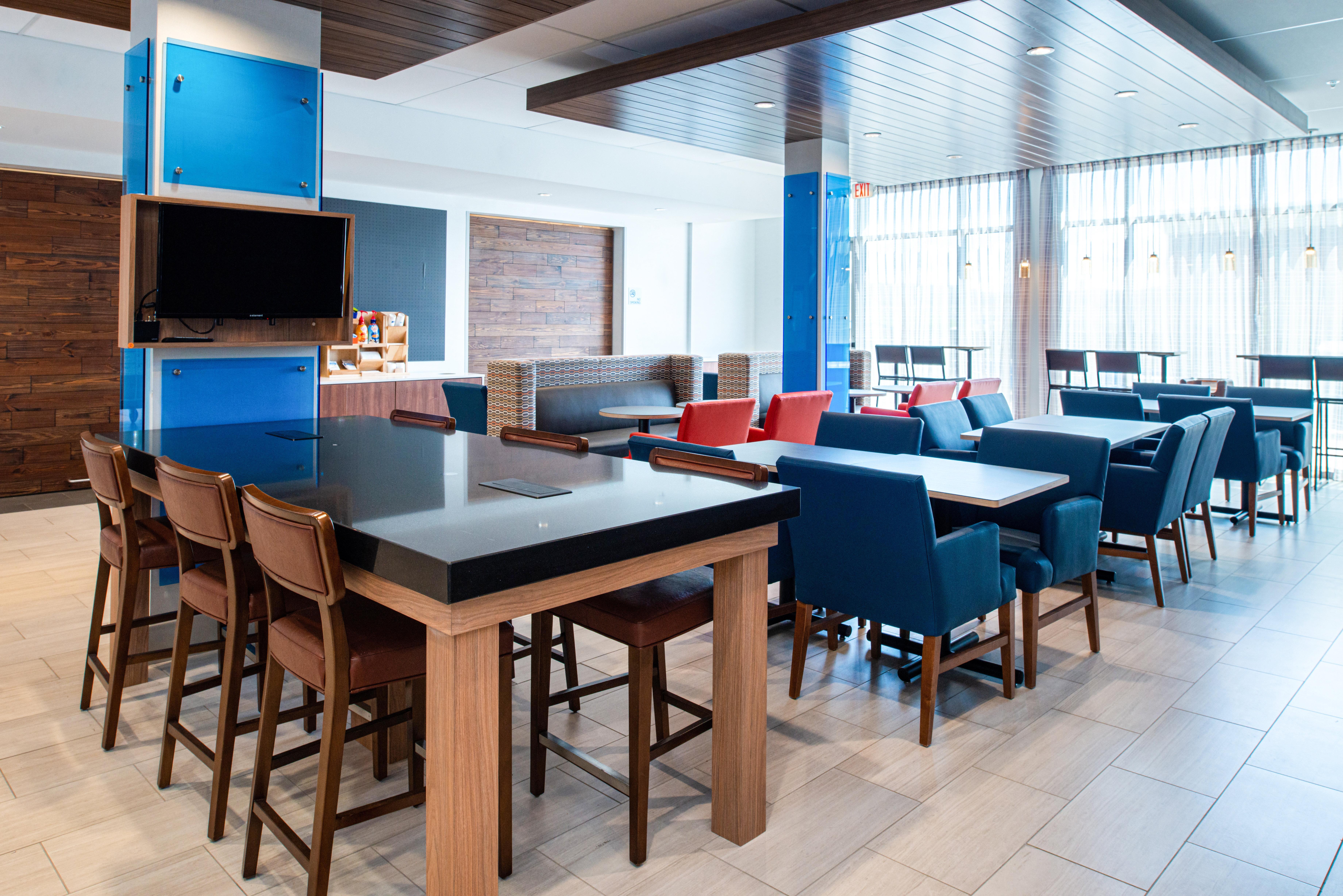 Holiday Inn Express & Suites - Elko By Ihg Exteriör bild